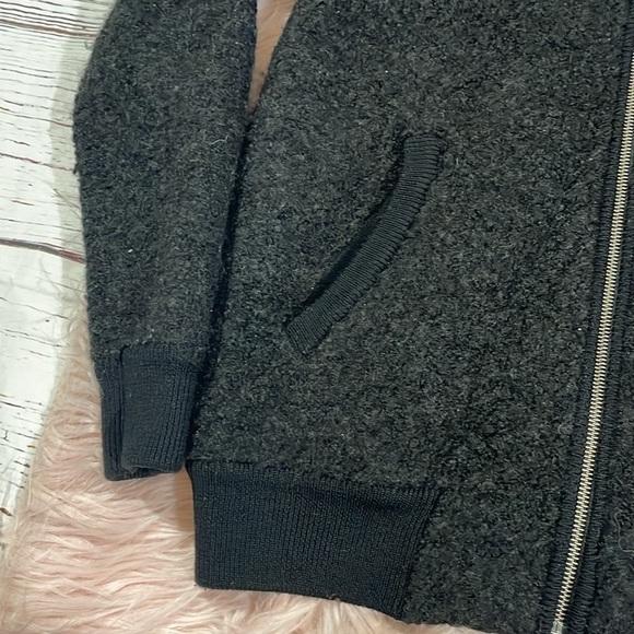 Aritzia Babaton Black Alpaca Blend Boucle Bomber Jacket - Picture 9 of 9